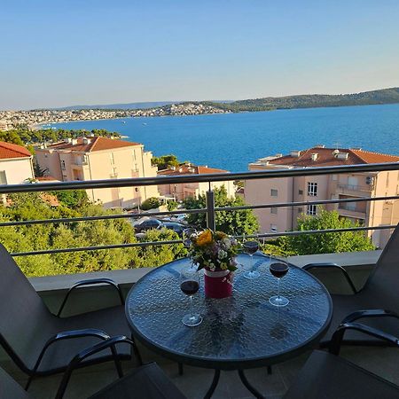 Apartmani Dodo Trogir Exterior photo